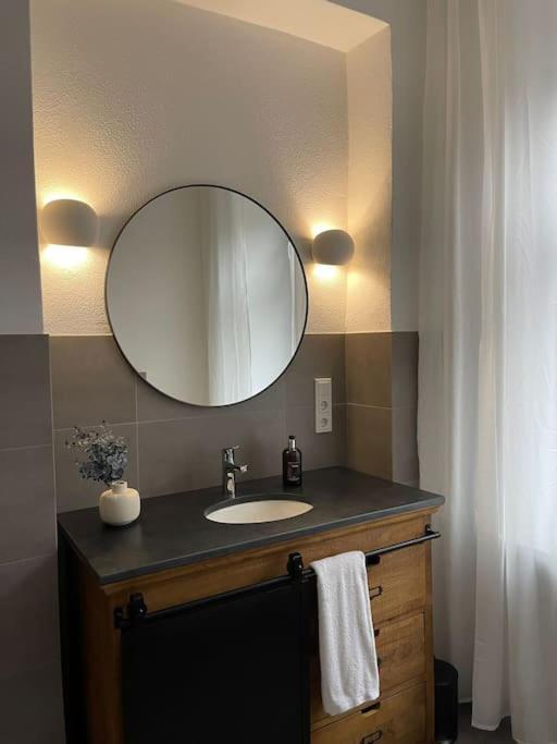Exklusive Jugendstilwohnung In Uerzig An Der Mosel - 4 Personen - 2 Schlafzimmer - Waschmaschine - Trockner ภายนอก รูปภาพ